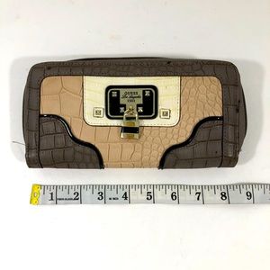 Guess Wallet